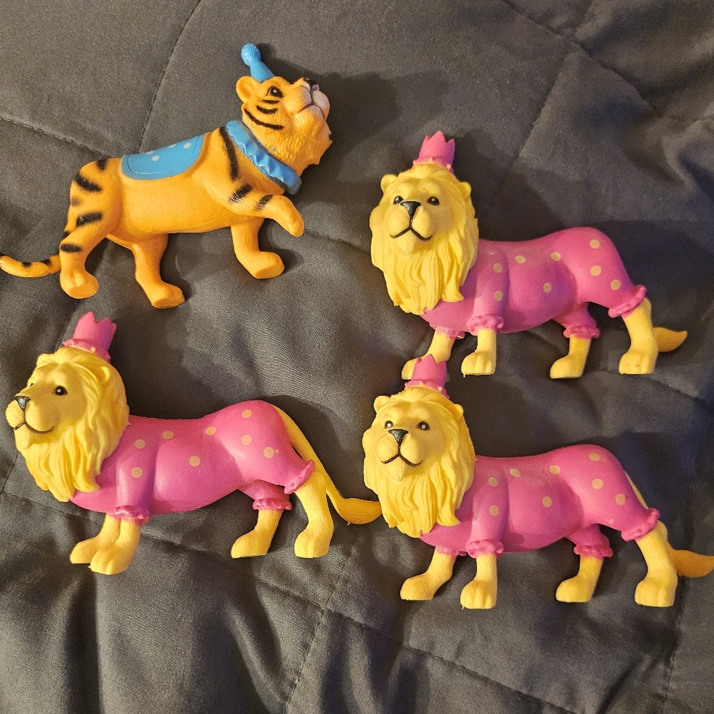 Ankyo Zoo Party Animals Playset Cake topper Set Of 4‎  Tiger, 3 Lions